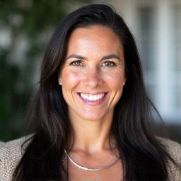 Amélie Girard, Corporate Coach